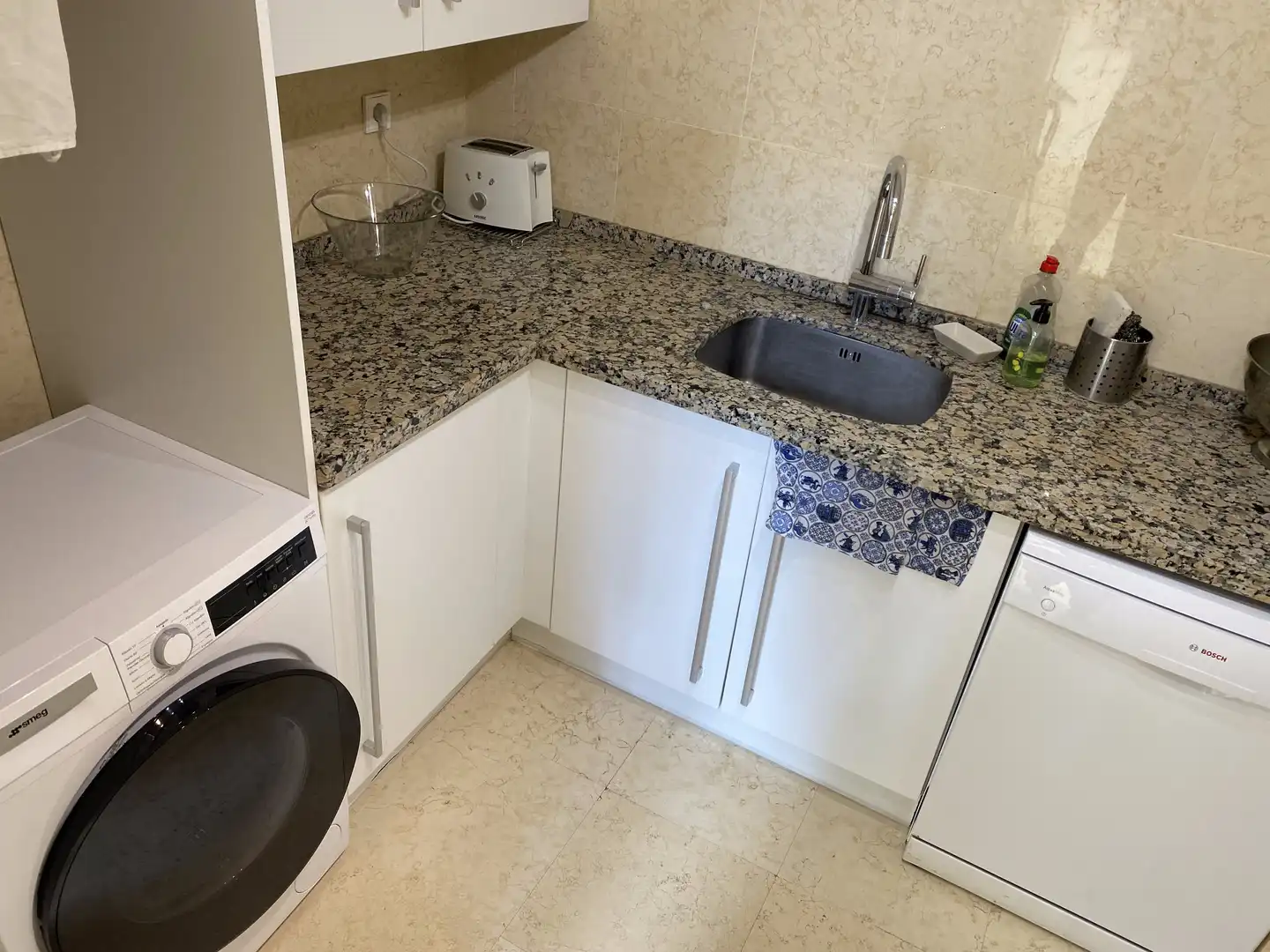 Cocina de Ático de alquiler en Sotogrande con Aire acondicionado, Terraza y Piscina