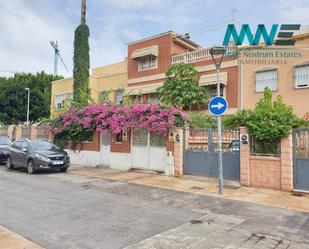 Exterior view of House or chalet for sale in  Almería Capital  with Air Conditioner, Terrace and Balcony