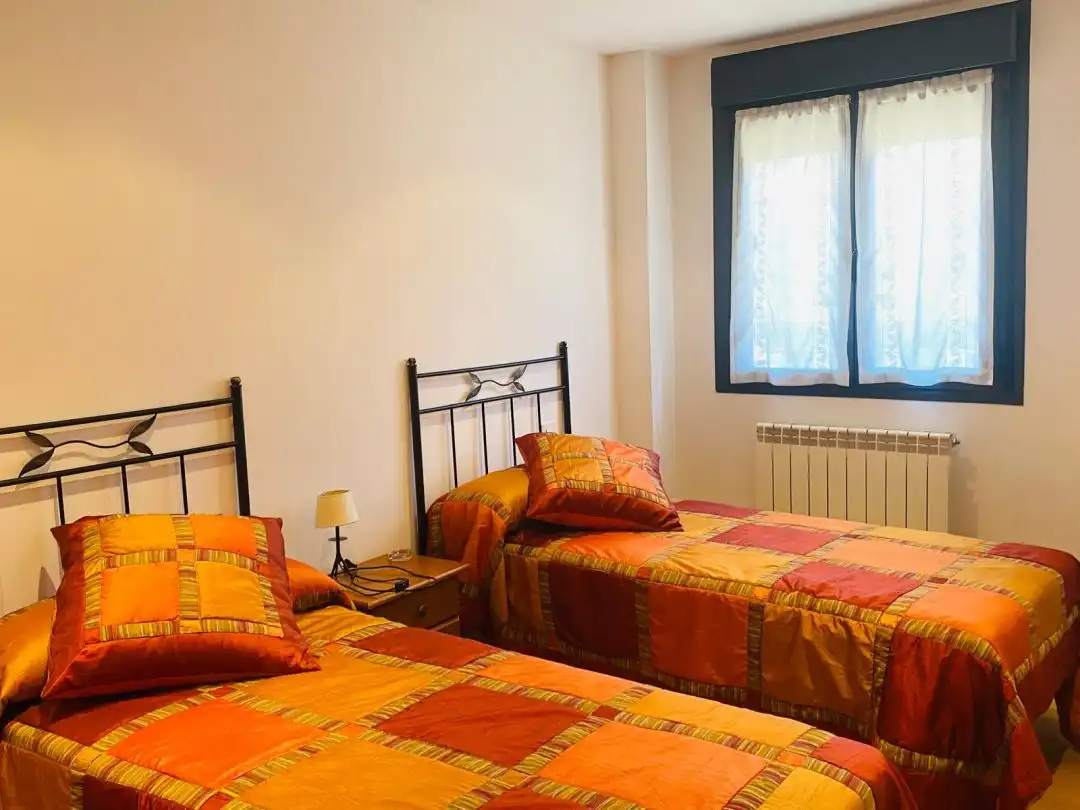 Habitación de Piso en venta en Ezcaray con Calefacción, Jardín privado y Terraza