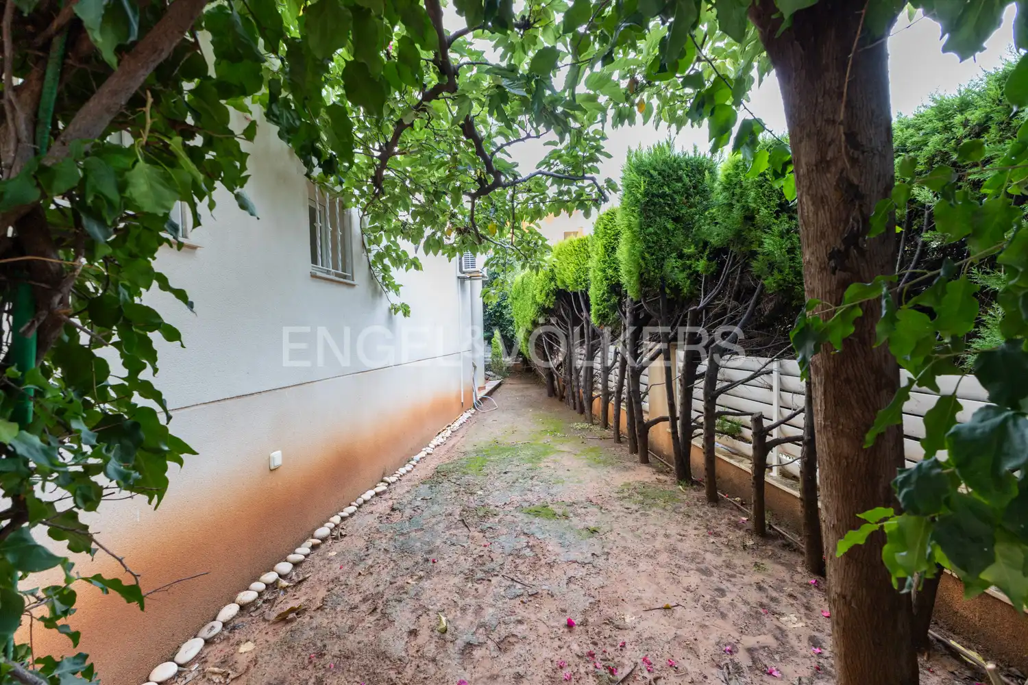 Vista exterior de Pis en venda en Oropesa del Mar / Orpesa amb Aire condicionat, Calefacció i Jardí privat