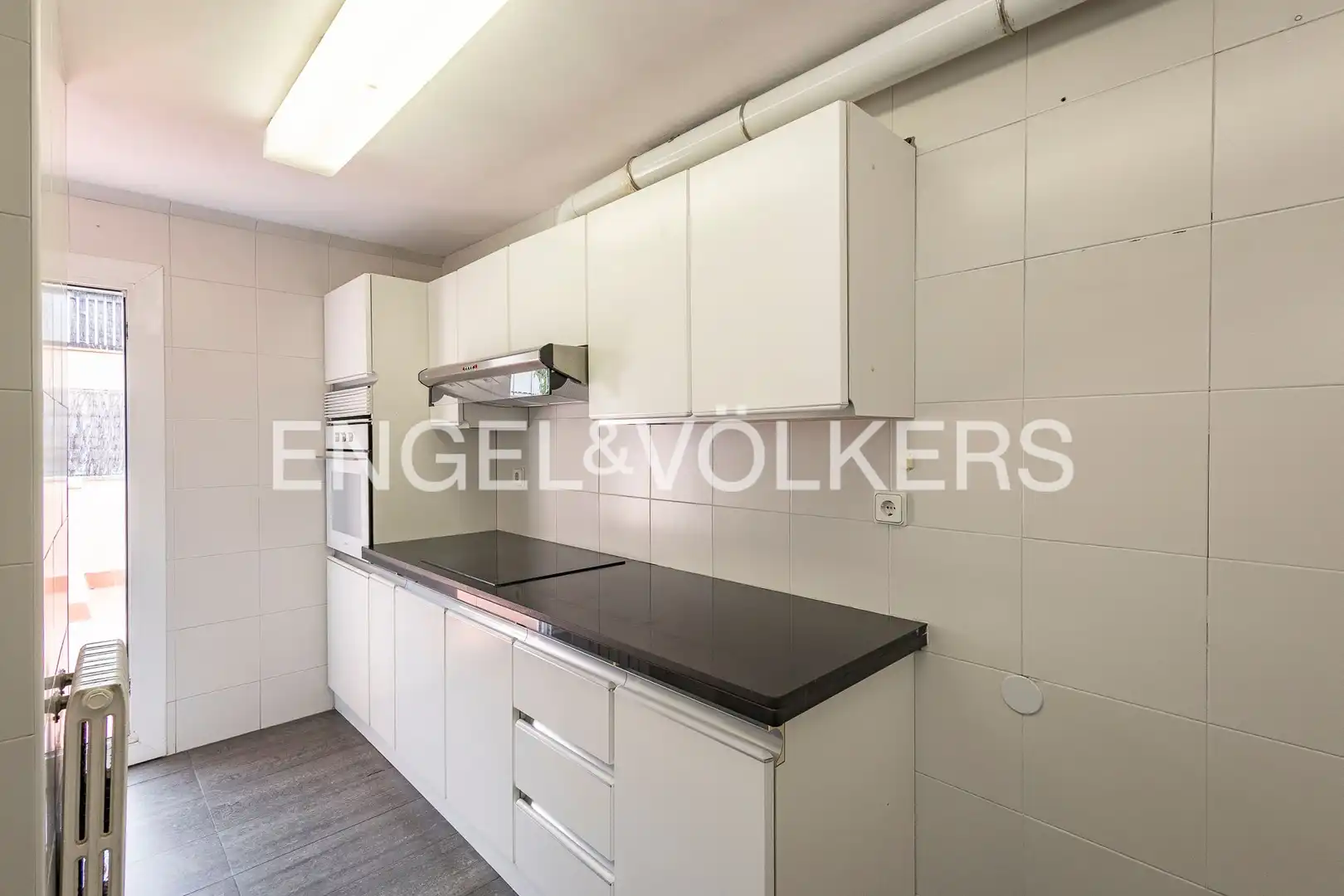 Cocina de Ático de alquiler en Barcelona con Aire acondicionado, Calefacción y Parquet