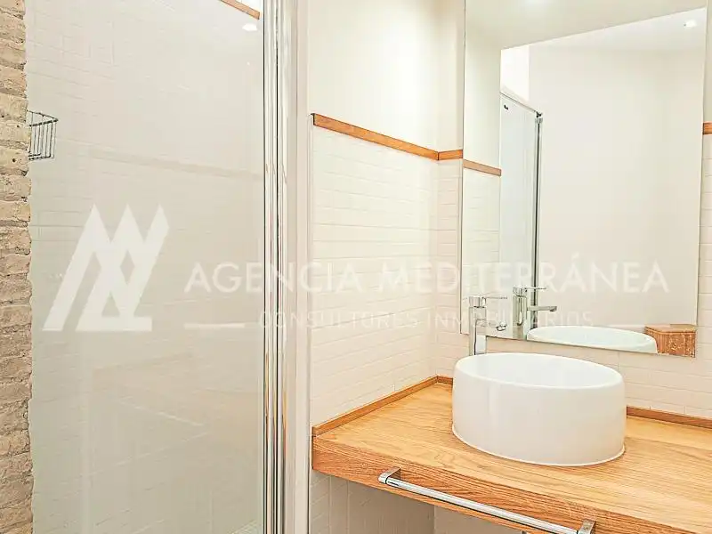 Baño de Piso de alquiler en Valencia con Aire acondicionado, Calefacción y Trastero