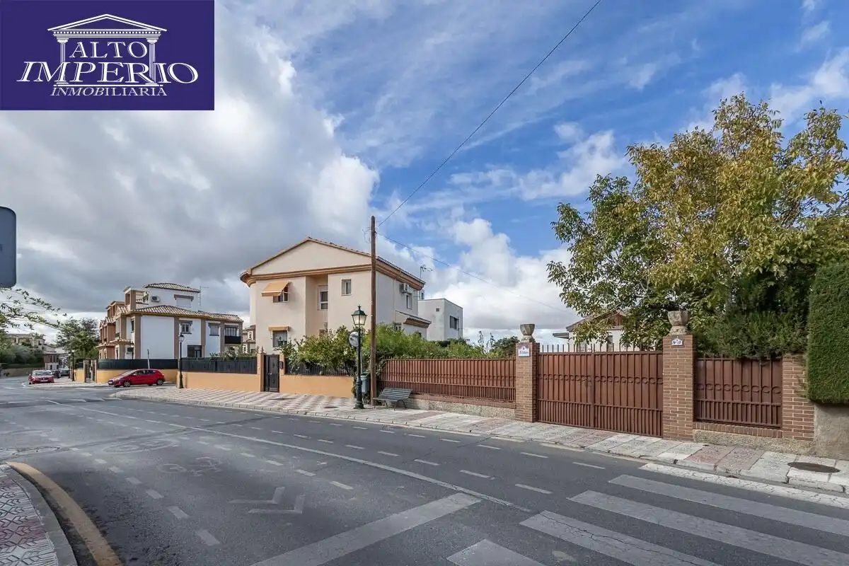 Casa con terrazza in vendita a Avenida HUETOR VEGA, imagen 35