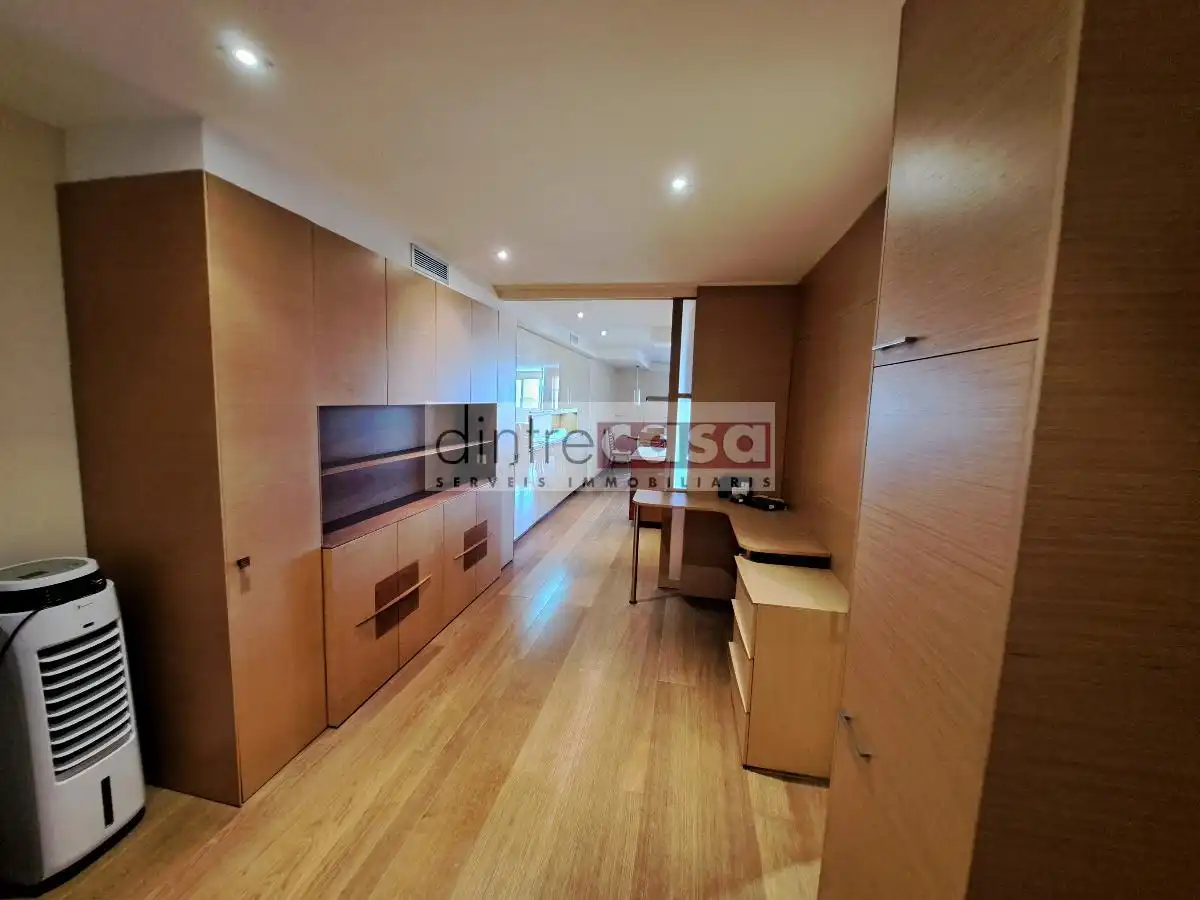 Schlafzimmer von Loft zum Verkauf in Barcelona mit Heizung und Ofen