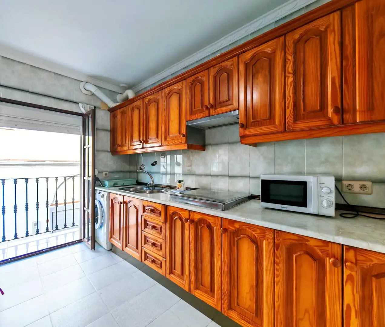 Cuina de Casa o xalet en venda en Vejer de la Frontera amb Aire condicionat, Terrassa i Moblat