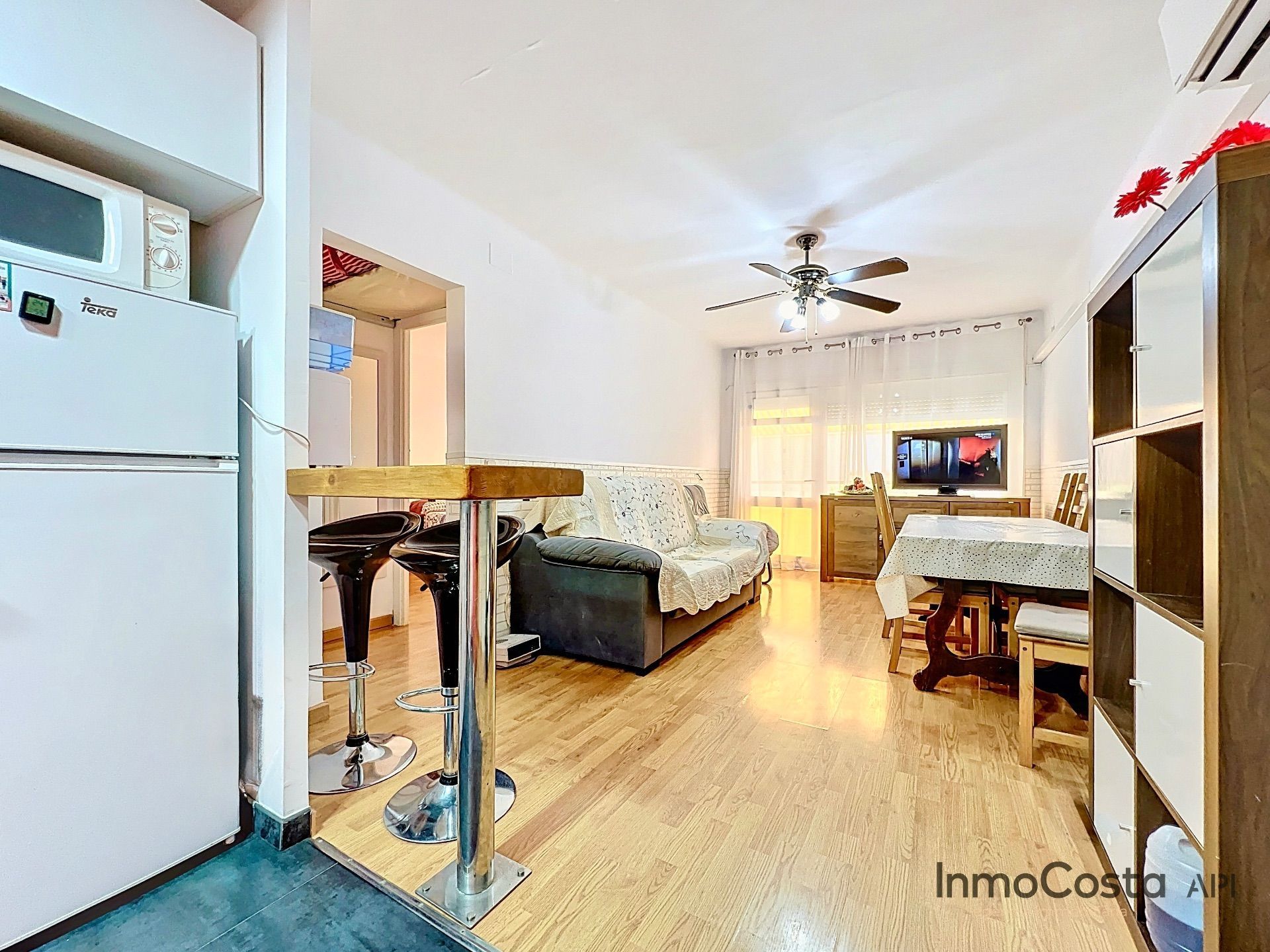 Sala d'estar de Apartament en venda en L'Estartit amb Aire condicionat, Calefacció i Terrassa