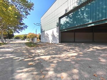 Industrial building for sale in Proc. Simplificado