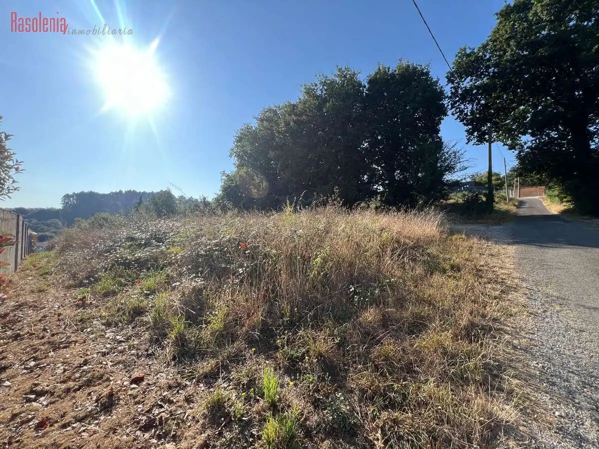 Residencial en venta en Oleiros