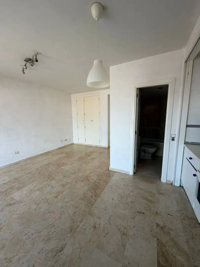 Habitatge amb terrassa en venda a San Luis de Sabinillas, imagen 15