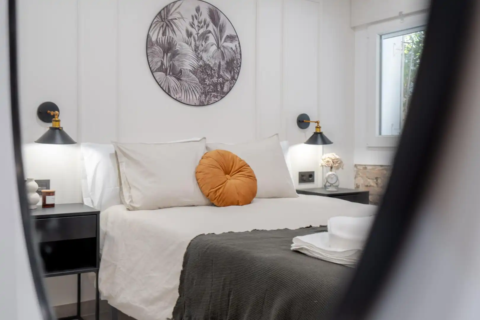 Bedroom of Flat for sale in Granada  with Air Conditioner, Parquet flooring and Furnished