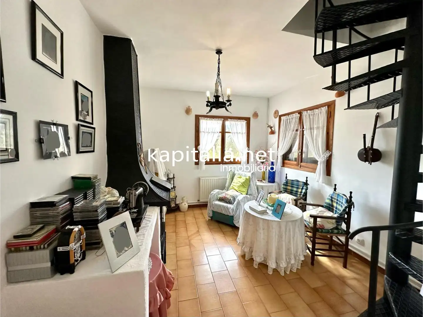 Living room of Houses for sale in Alcoy / Alcoi  with Air Conditioner, Private garden and Terrace