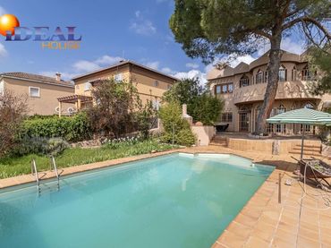 Maison avec balcon à vendre à Calle ARCES UR.MONTELUZ