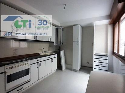 Kitchen of Flat for sale in  Zaragoza Capital