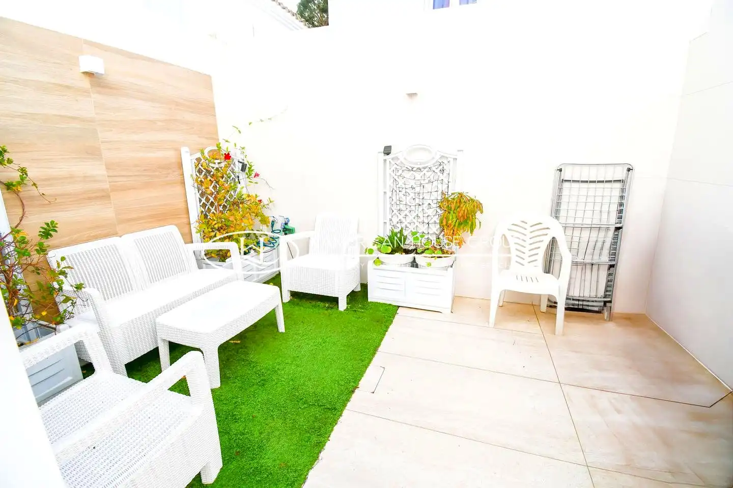Terrassa de Casa o xalet en venda en Chiclana de la Frontera amb Aire condicionat, Jardí privat i Terrassa