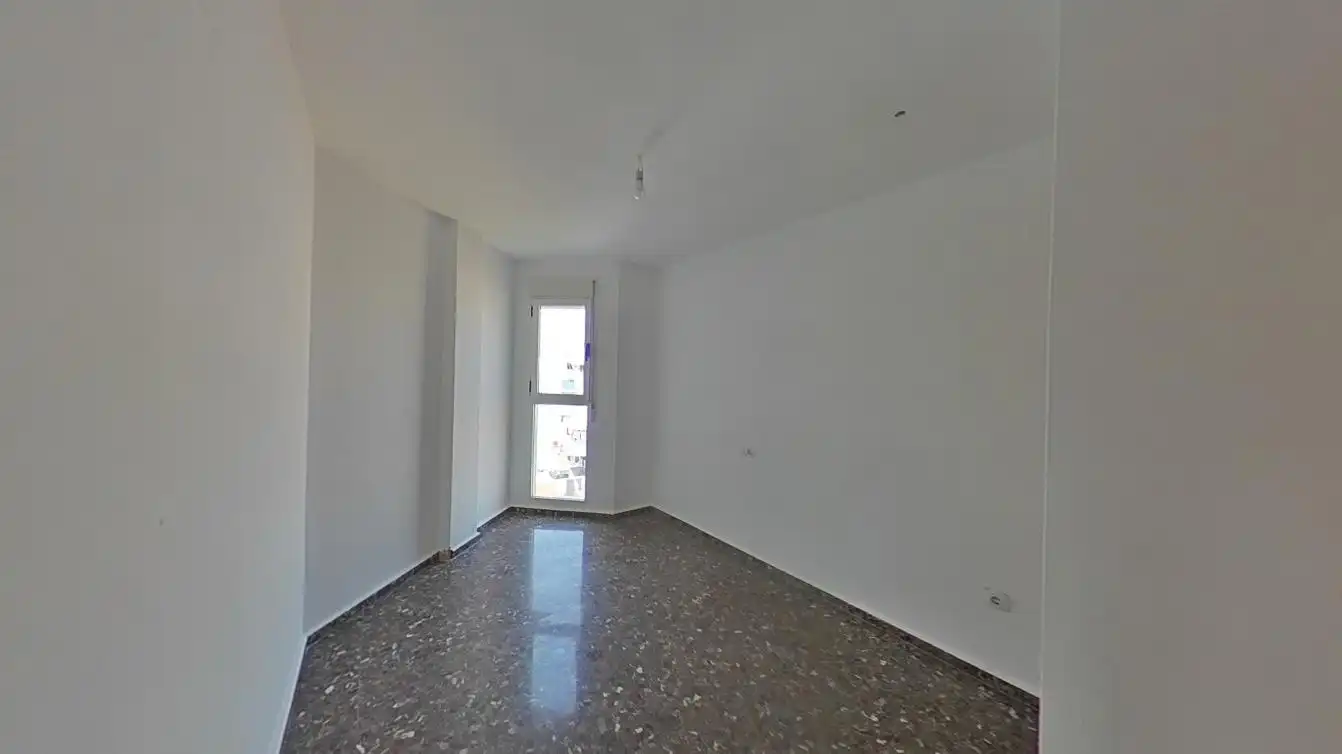 Habitación de Piso en venta en Valencia con Aire acondicionado y Calefacción