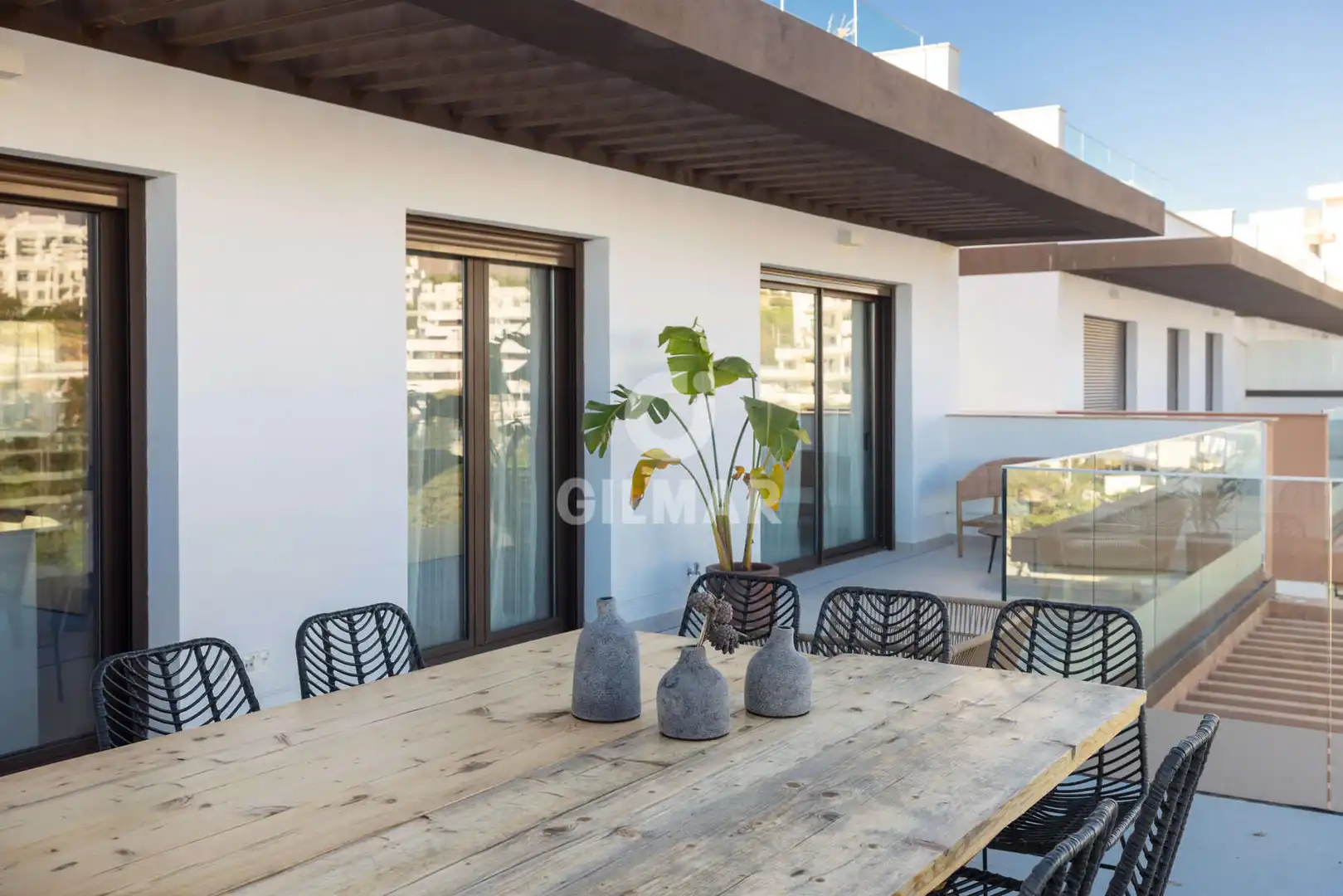Terraza de Ático en venta en Estepona con Calefacción, Trastero y Piscina