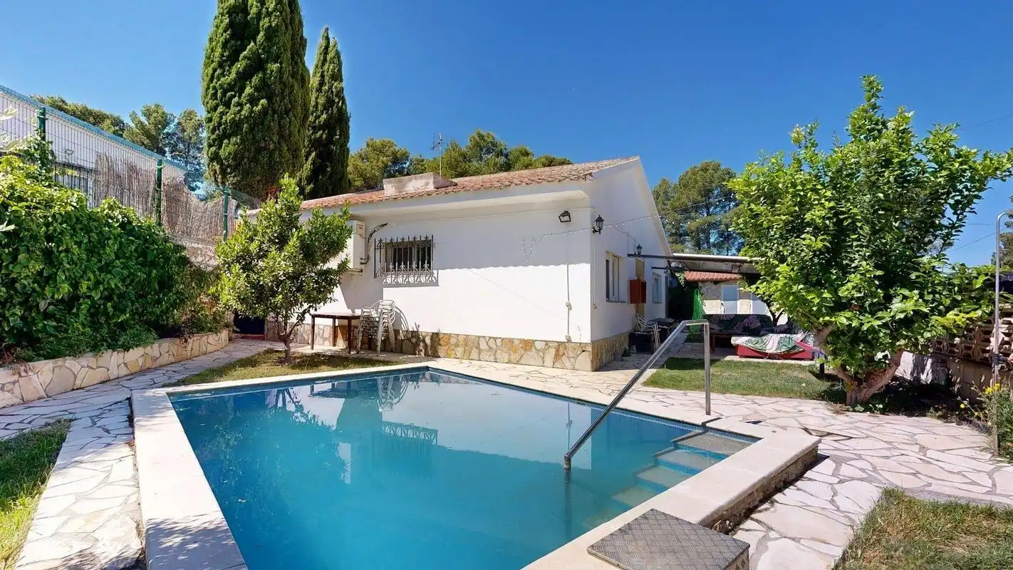 Piscina de Casa o xalet en venda en Cuarte de Huerva amb Aire condicionat, Jardí privat i Terrassa