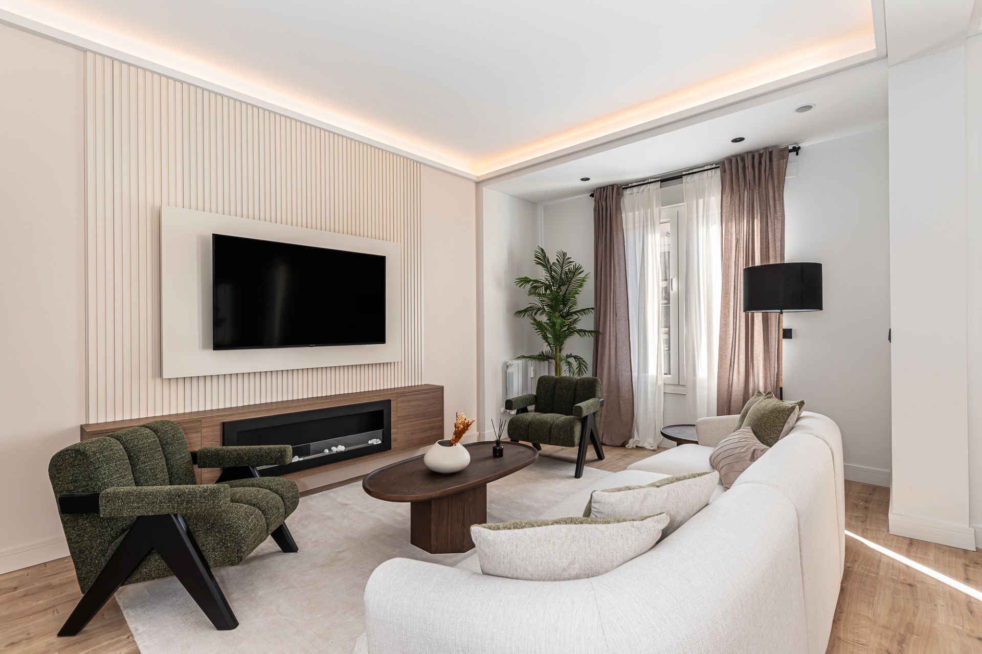 Sala d'estar de Àtic en venda en  Madrid Capital amb Aire condicionat, Calefacció i Terrassa