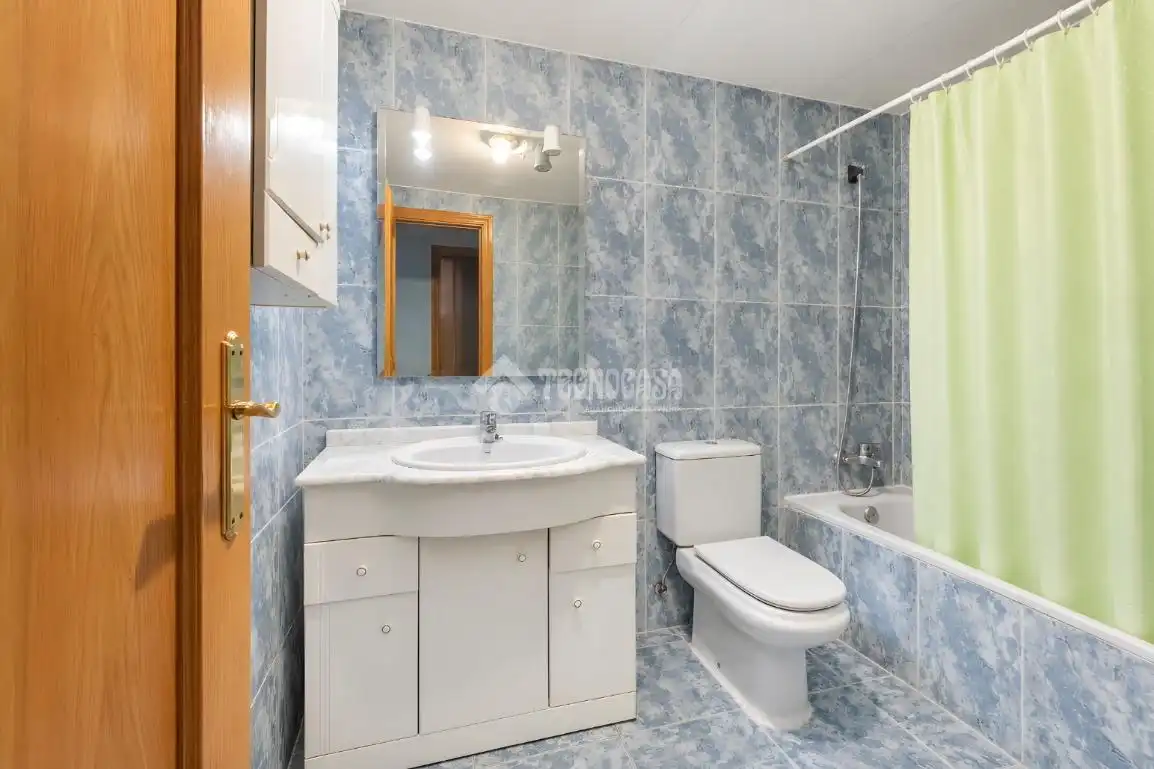 Flat with lift for sale in Casco Antiguo, imagen 12