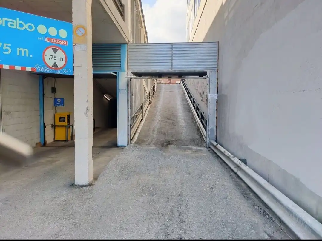Parking de Garaje de alquiler en Castelldefels