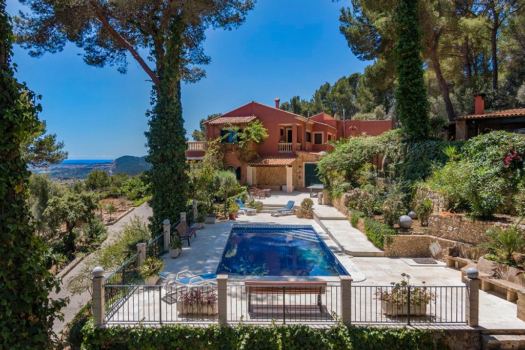 Vista exterior de Finca rústica en venda en  Palma de Mallorca amb Aire condicionat, Calefacció i Jardí privat