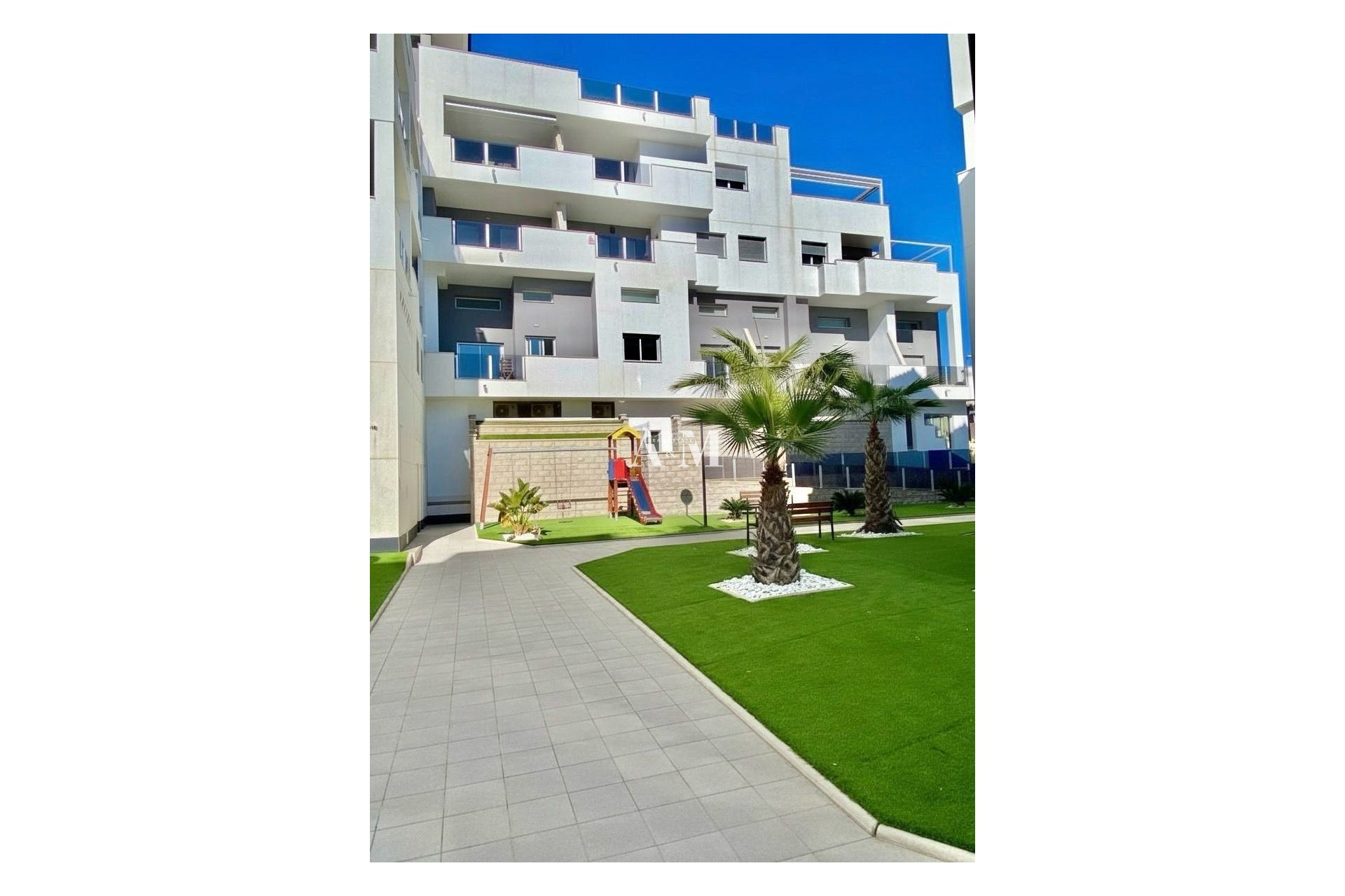 Exterior view of Apartment to rent in Orihuela  with Air Conditioner, Heating and Terrace