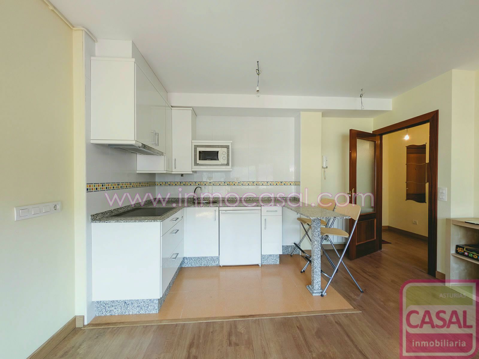Cocina de Piso en venta en Aller con Calefacción, Terraza y Trastero