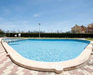 Swimming pool of Apartment to share in  Valencia Capital  with Air Conditioner and Terrace