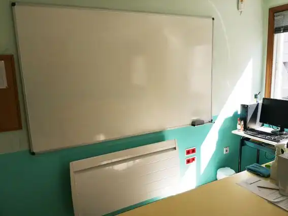 Schlafzimmer von Geschaftsraum zur Miete in A Coruña Capital  mit Heizung