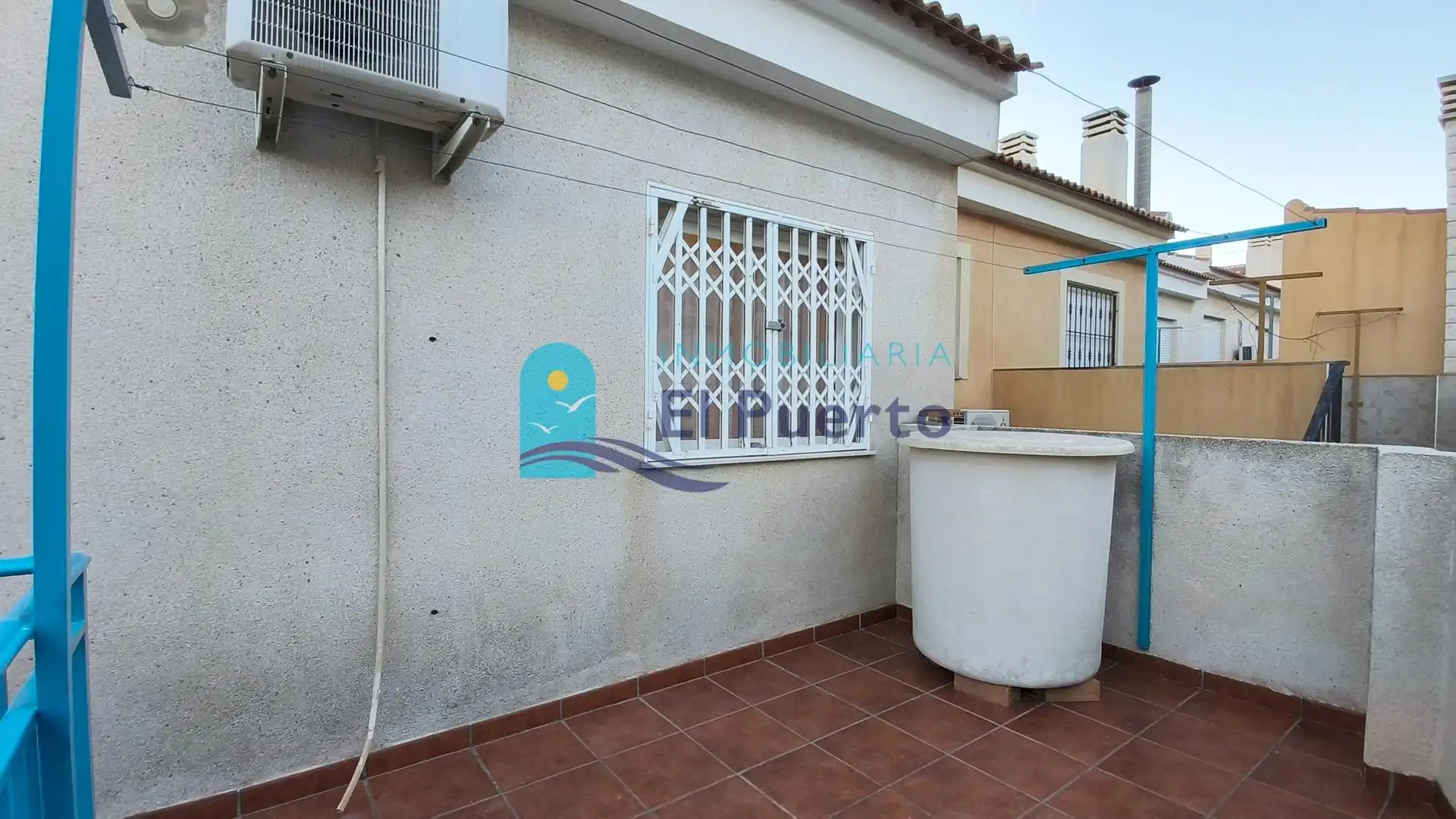 Vista exterior de Dúplex en venta en Mazarrón con Aire acondicionado, Jardín privado y Terraza