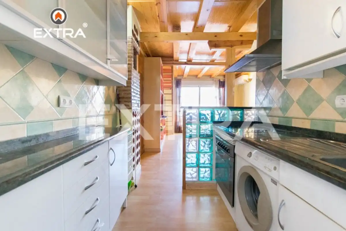 Cocina de Ático de alquiler en Madrid con Aire acondicionado, Calefacción y Terraza