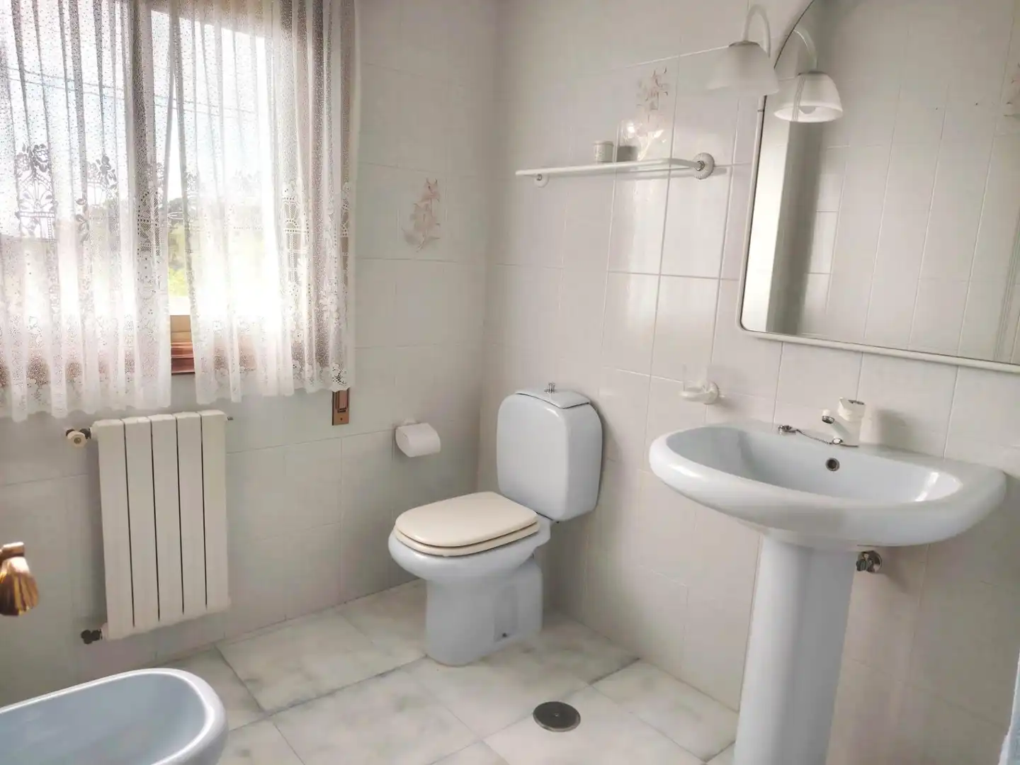 Baño de Casa o chalet en venta en Vigo  con Calefacción, Terraza y Balcón