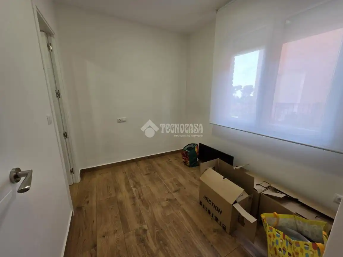 Dormitori de Estudi en venda en Madrid