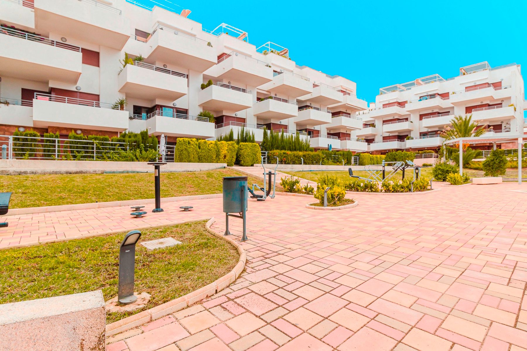 Vista exterior de Piso en venta en Orihuela con Aire acondicionado, Calefacción y Terraza