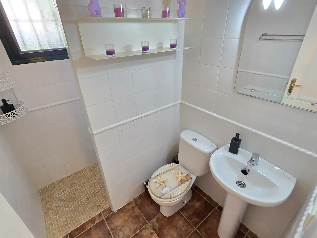 Bany de Casa o xalet en venda en Viñuela amb Aire condicionat, Terrassa i Piscina