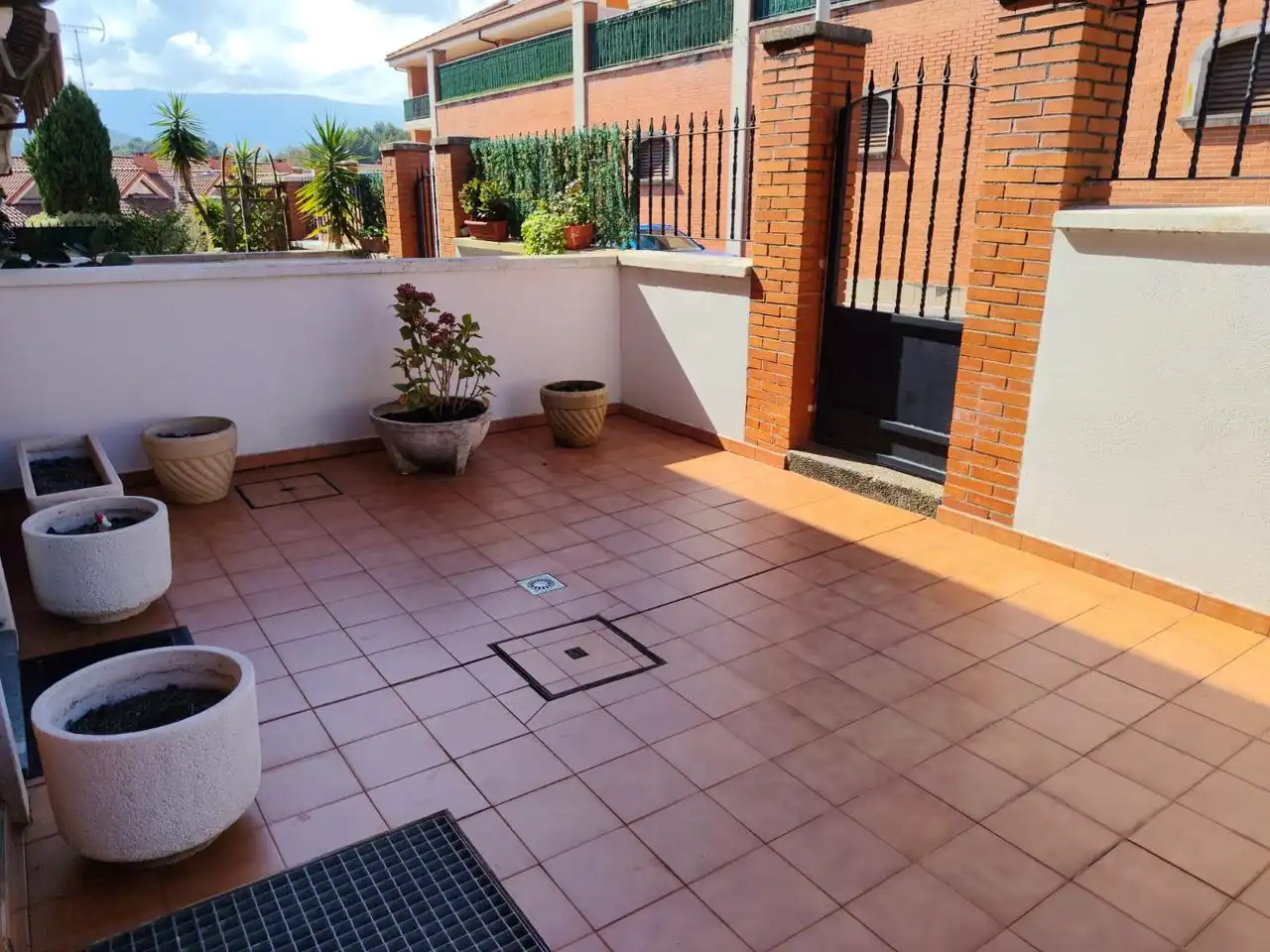 Terraced house with terrace for sale in Calle de Montecerredo 11, imagen 5
