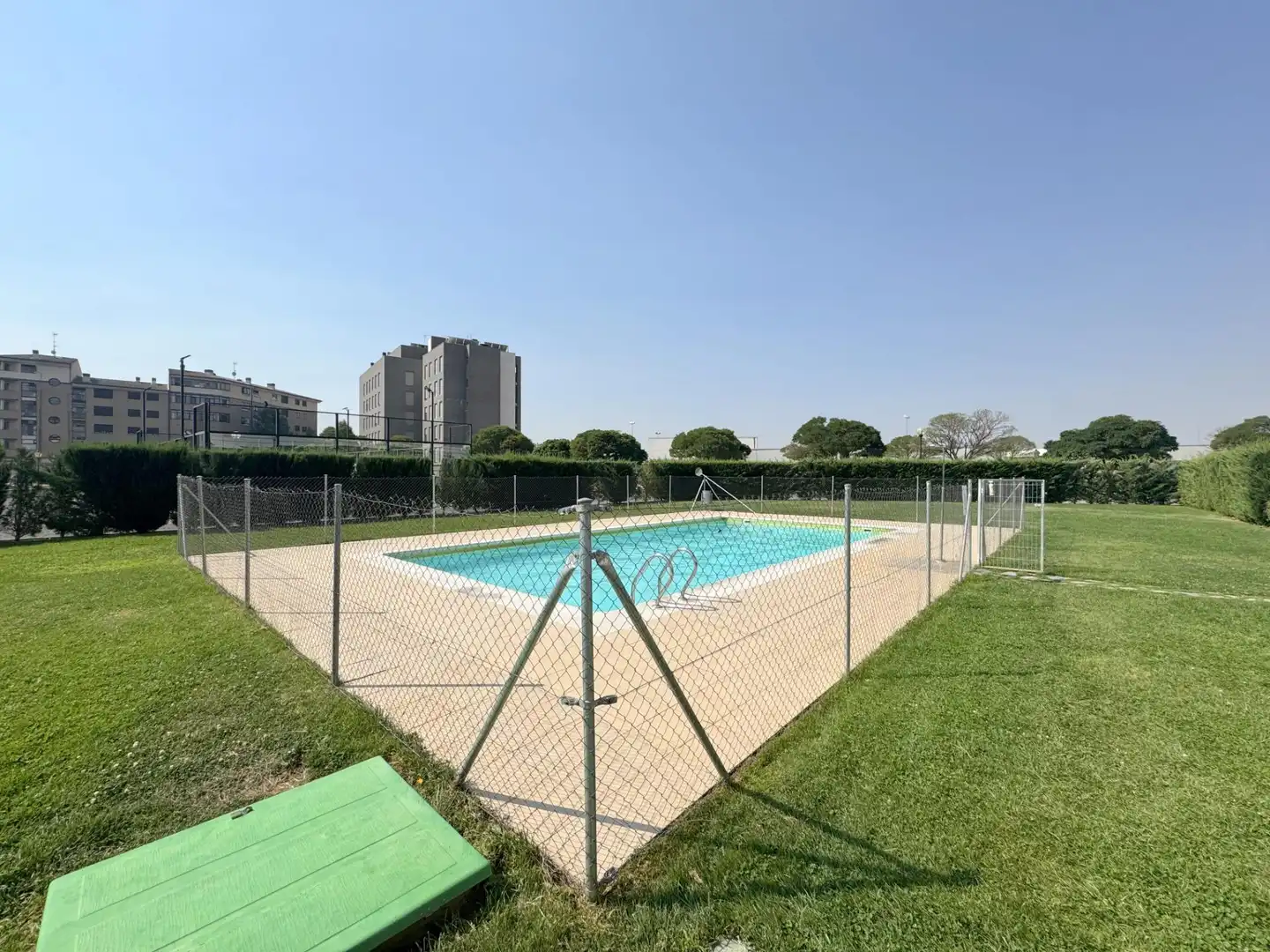 Piscina de Piso en venta en Ávila con Calefacción y Piscina comunitaria