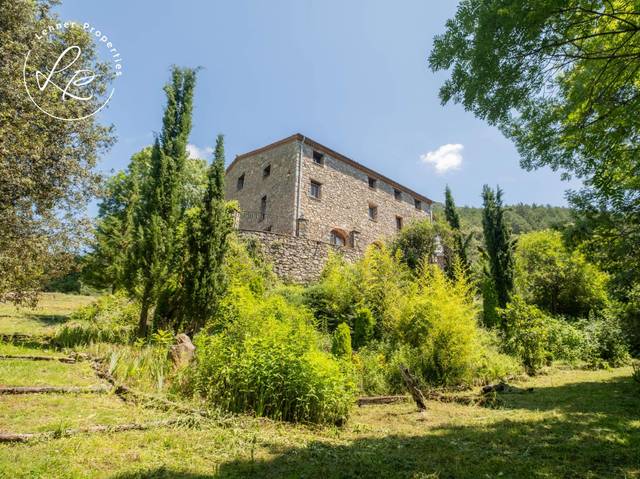 Finca rústica en Venta en  2 en La Vall de Bianya