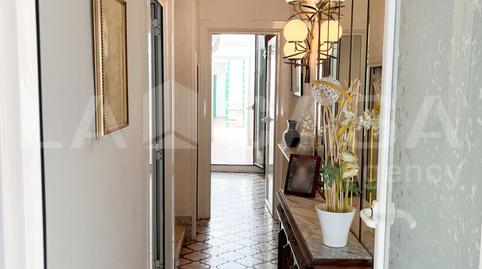 Foto 2 de Casa adosada en venda a Joan Prim, Barcelona