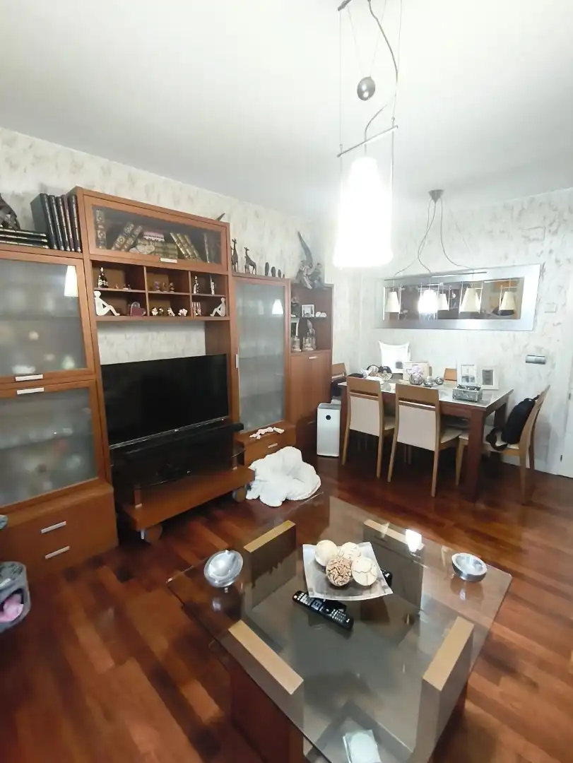 Living room of Flat for sale in Madrid  with Air Conditioner, Heating and Storage room