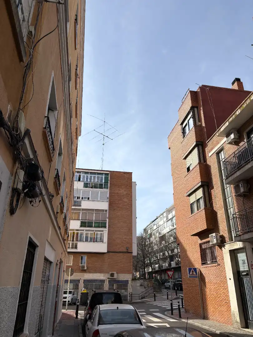 Vista exterior de Estudio en venta en Madrid
