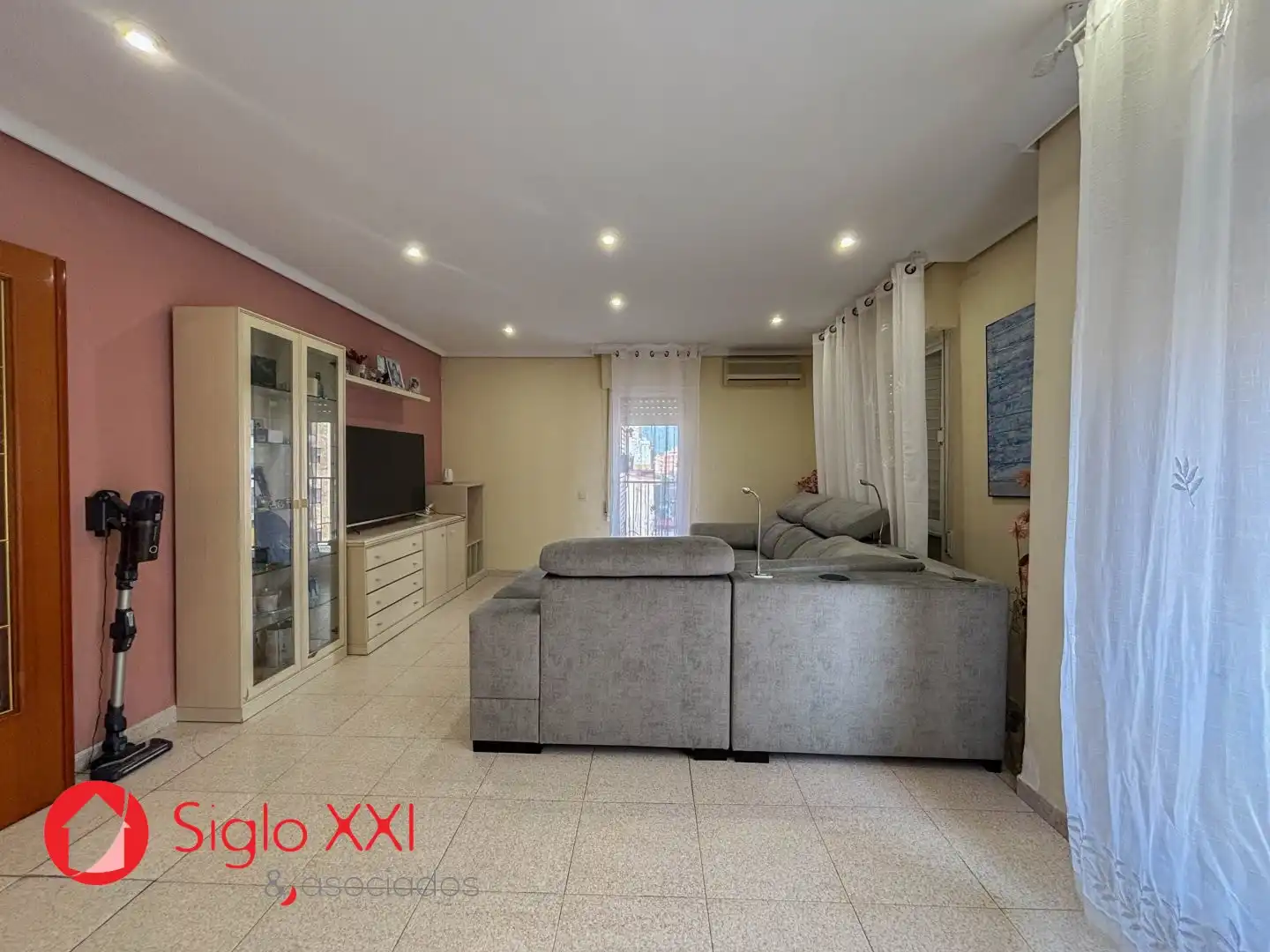 Sala de estar de Piso en venta en Almazora / Almassora con Aire acondicionado, Trastero y Balcón
