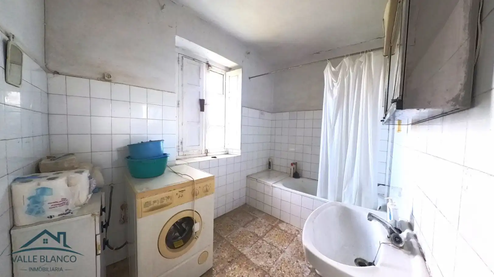 Baño de Casa o chalet en venta en Valle de Valdebezana