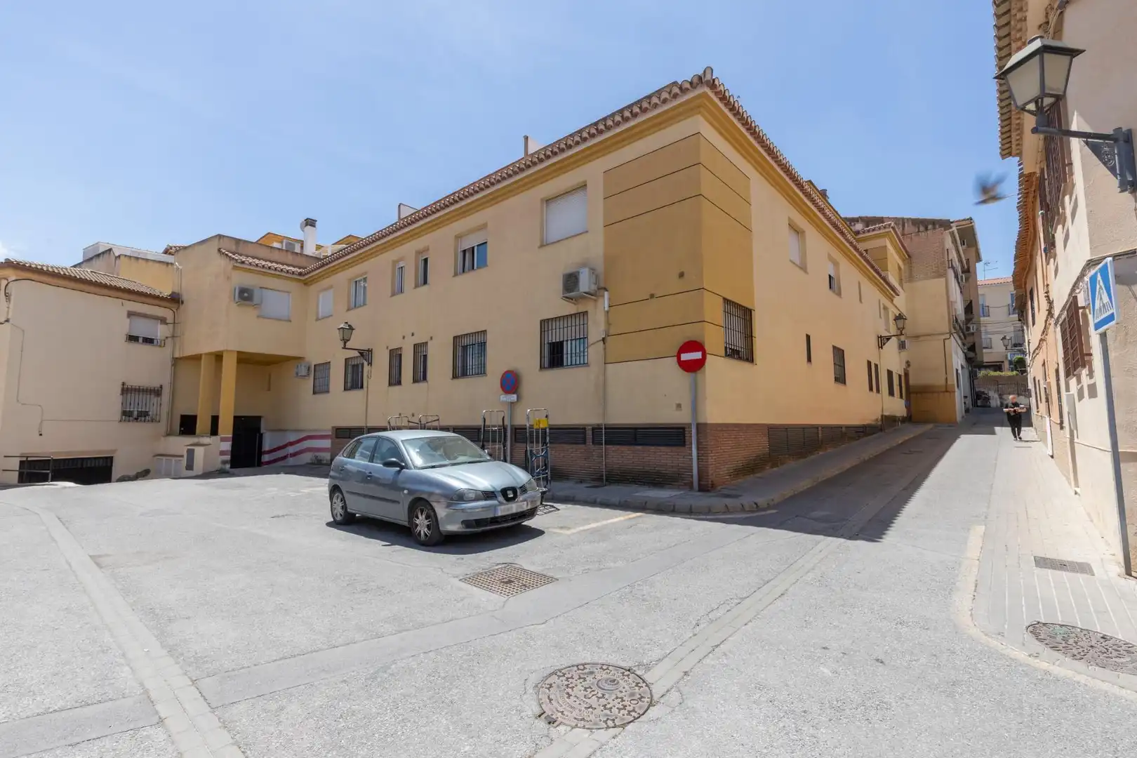 Vista exterior de Àtic en venda en Alhendín amb Aire condicionat, Terrassa i Traster