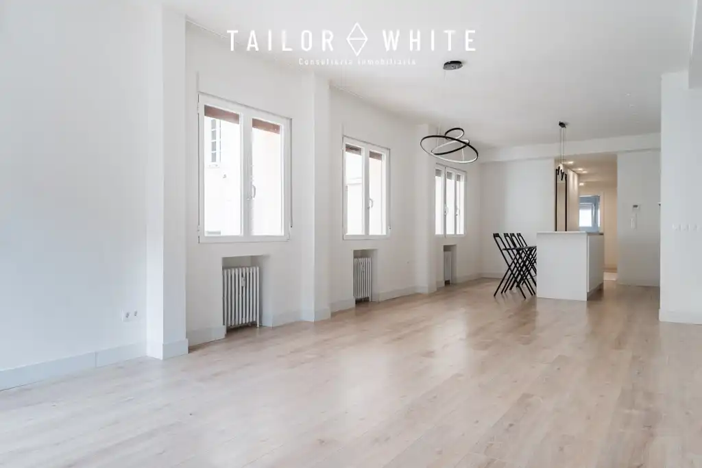 Wohnzimmer von Wohnung zur Miete in Madrid mit Klimaanlage, Heizung und Ofen