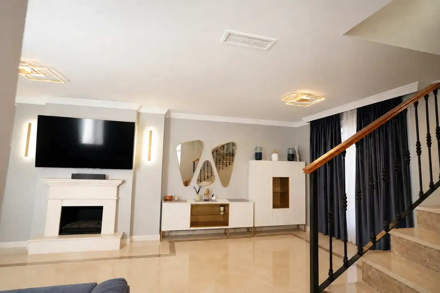 Sala de estar de Casa o chalet en venta en Marbella con Aire acondicionado, Jardín privado y Horno