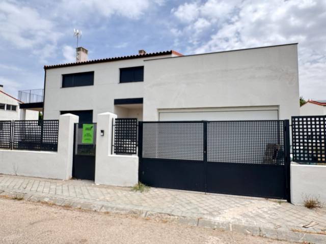 Casa-chalet en Venta en La Montaña - El Cortijo