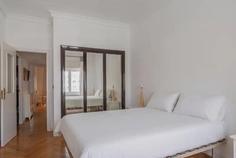 Schlafzimmer von Wohnung zum Verkauf in Madrid mit Heizung, Terrasse und Möbliert
