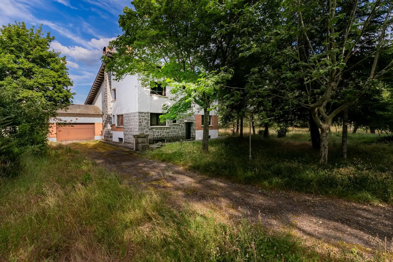 Außenansicht von Country house zum Verkauf in Sabiñánigo mit Heizung, Privatgarten und Terrasse