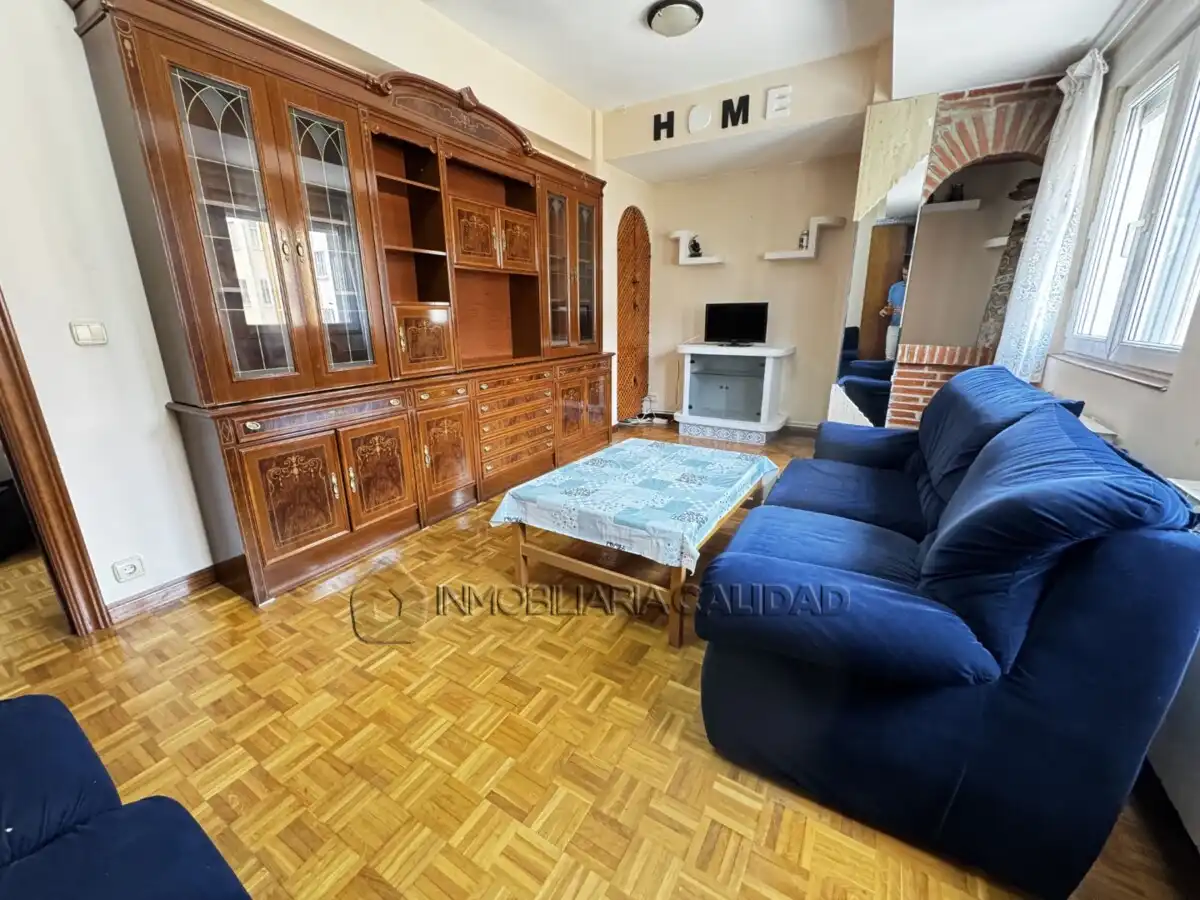 Living room of Flat for rent in Burgos  with Heating, Terrace and Furnished